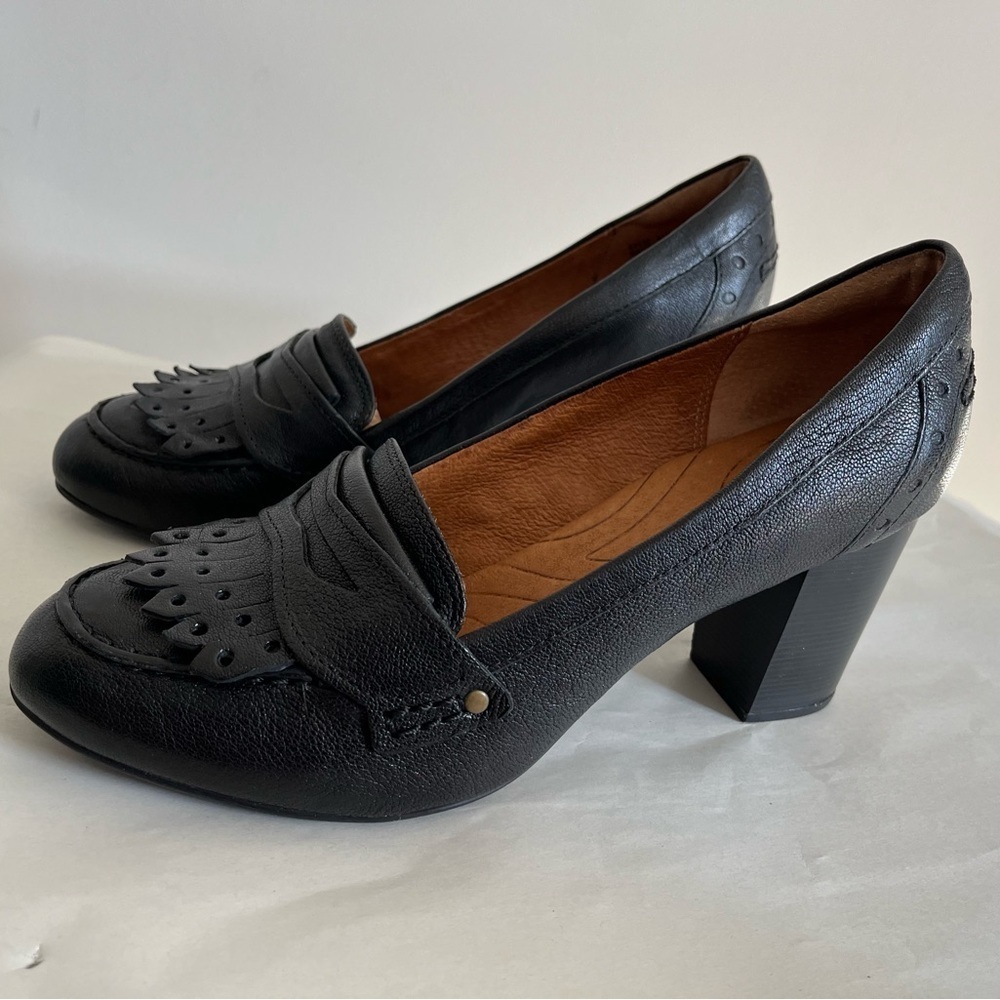 Clark’s Indigo Town Classic Preppy Black Leather Kiltie Loafer Pumps Womens 9.5M - Picture 6 of 15